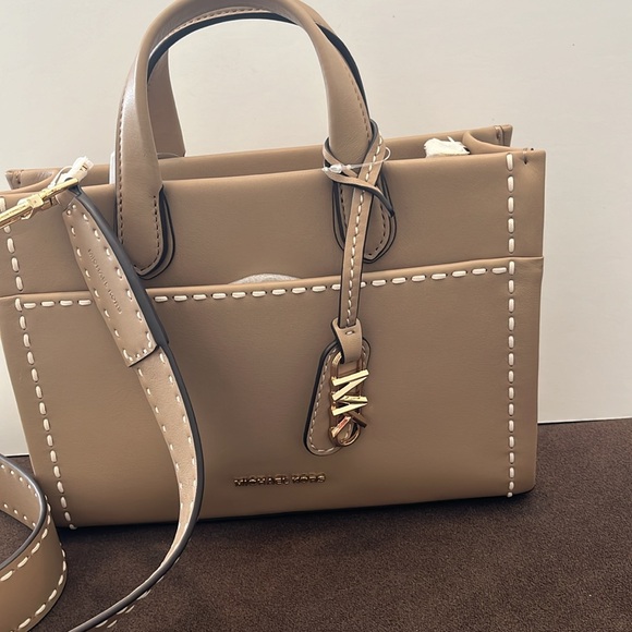 Micheal kors gigi leather camel cross body bag - Picture 4 of 9